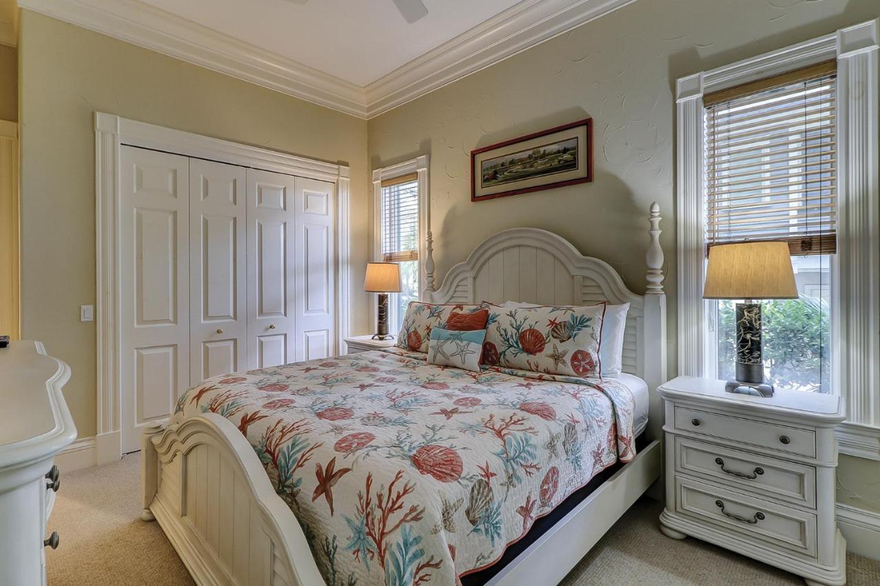 11 Iron Clad Hilton Head Island Exterior foto