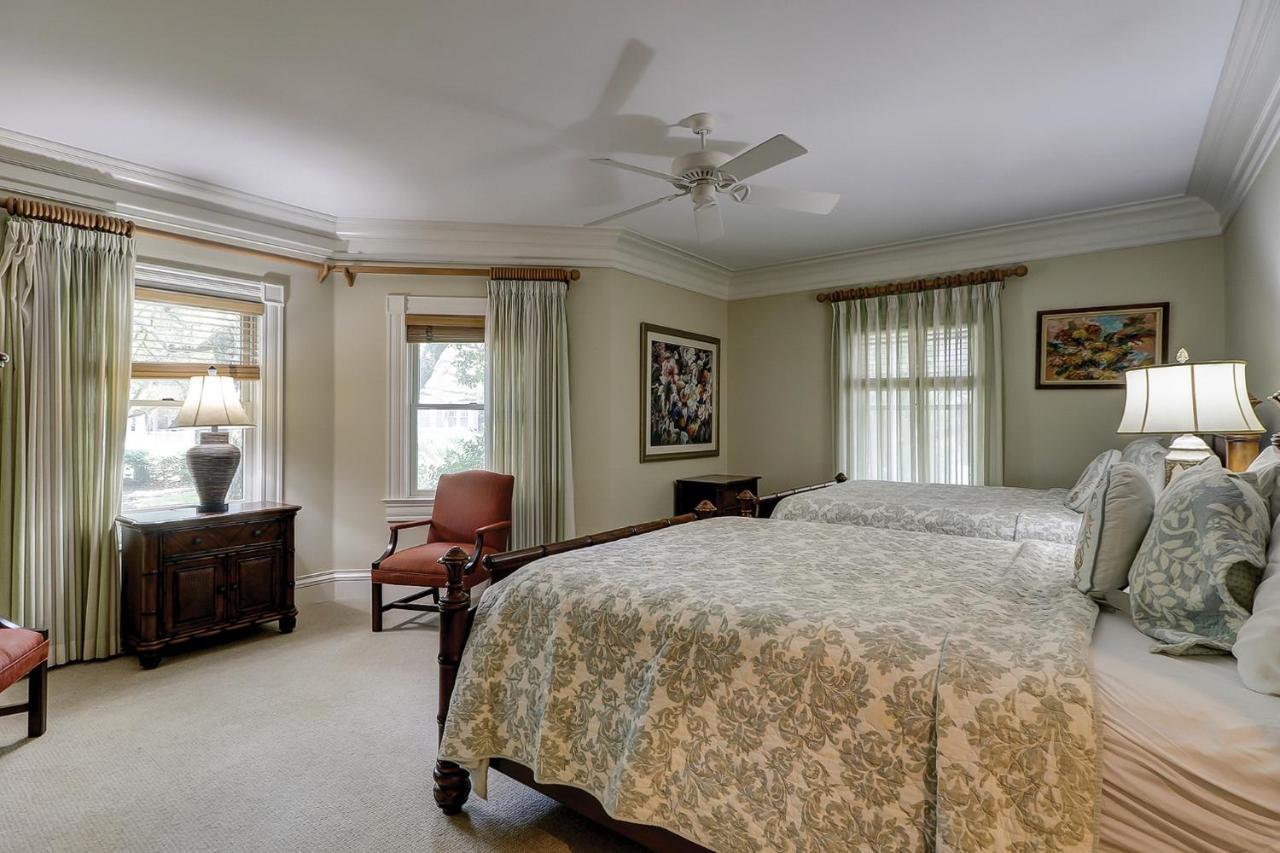 11 Iron Clad Hilton Head Island Exterior foto